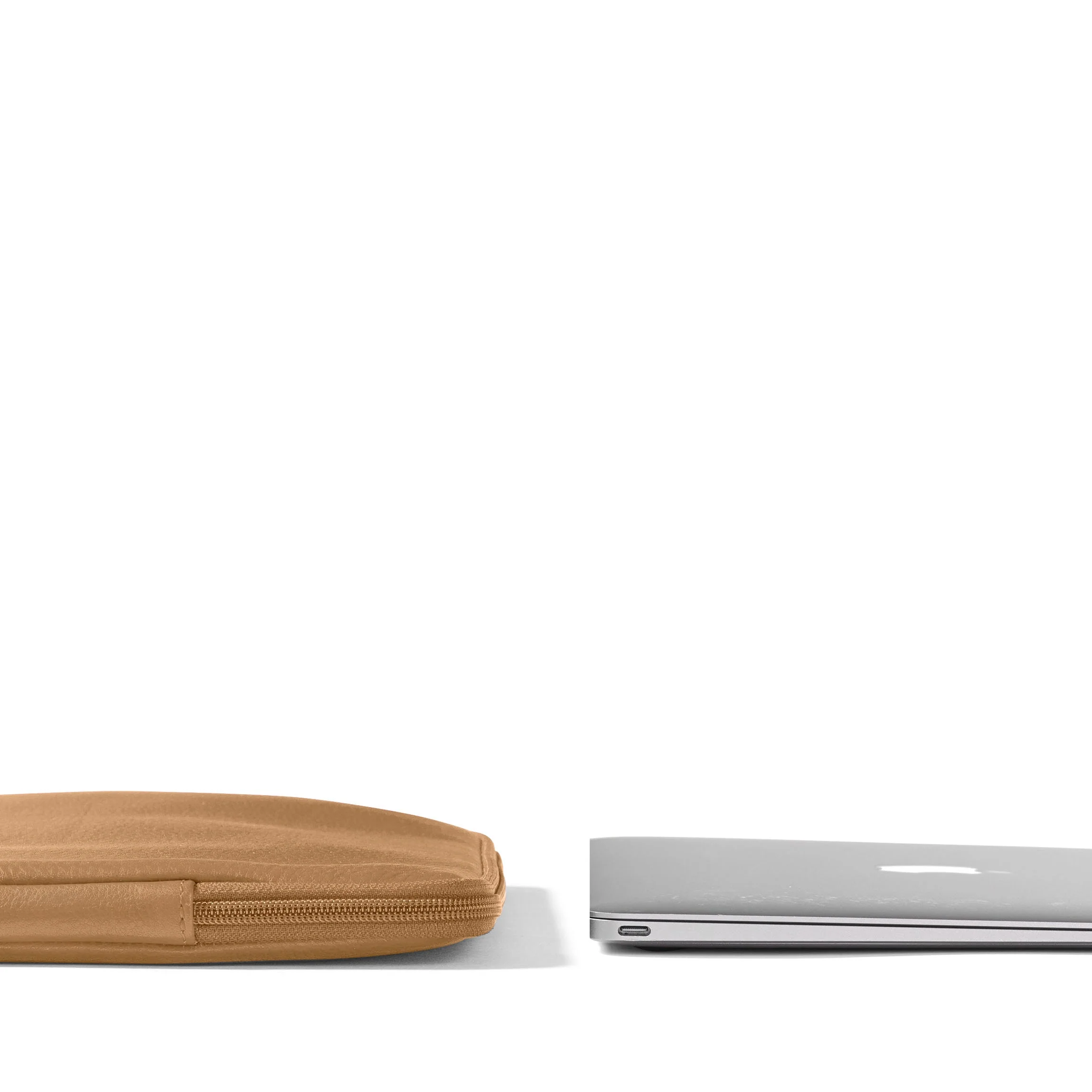 13/14 Inch Slim Laptop Sleeve Camel - Image 3