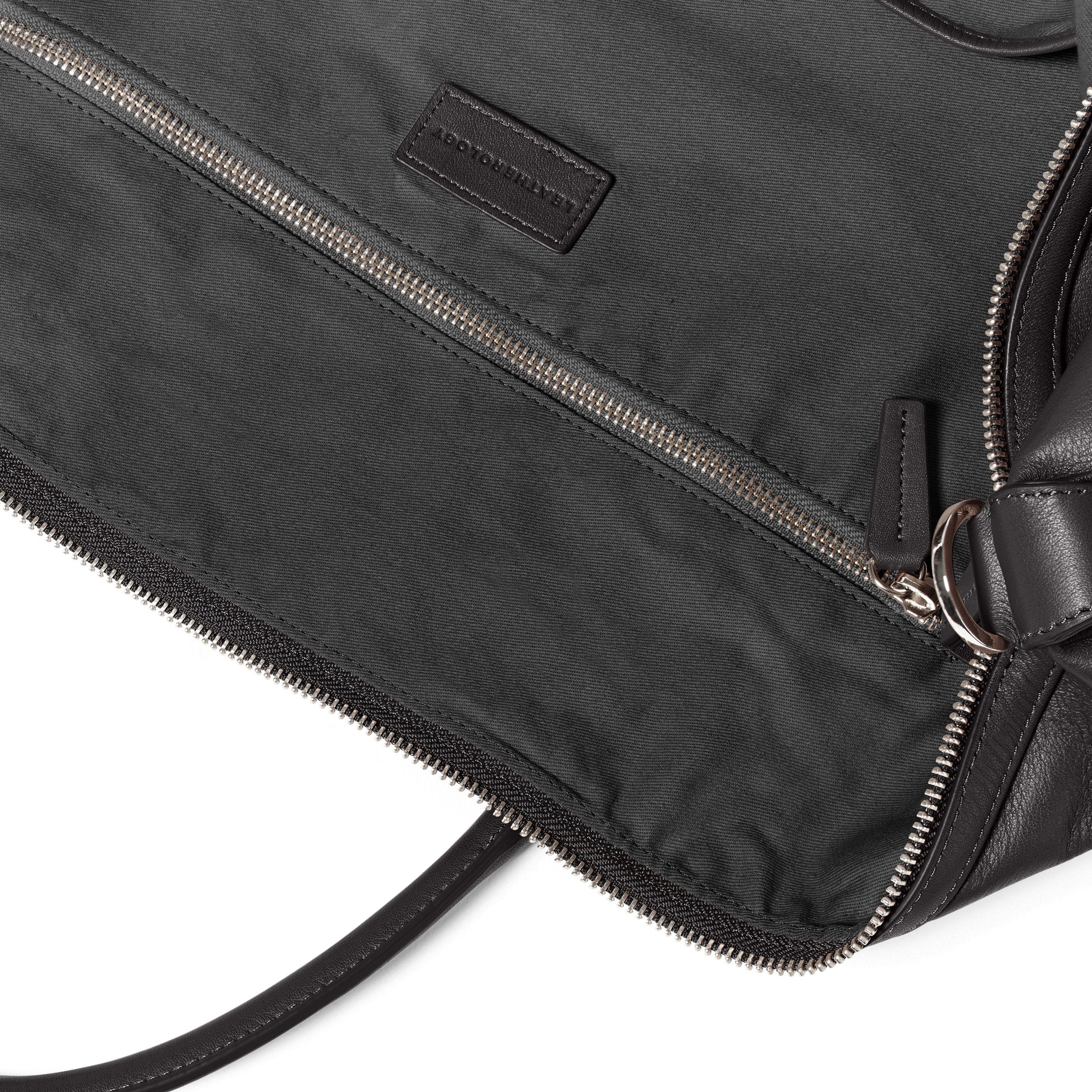 Kessler Medium Duffle Black Onyx - Image 5