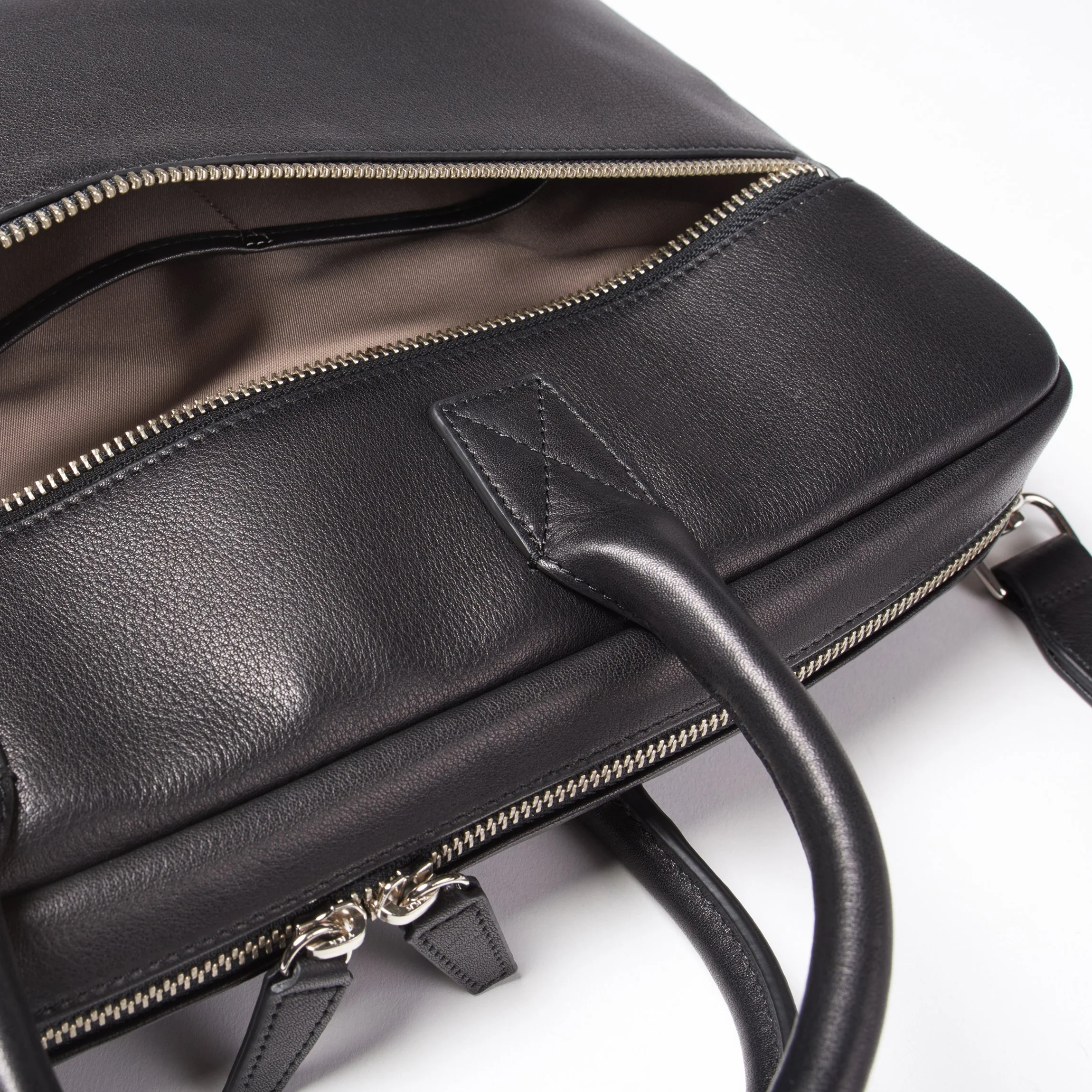 Knox Slim Laptop Bag Black Onyx - Image 5