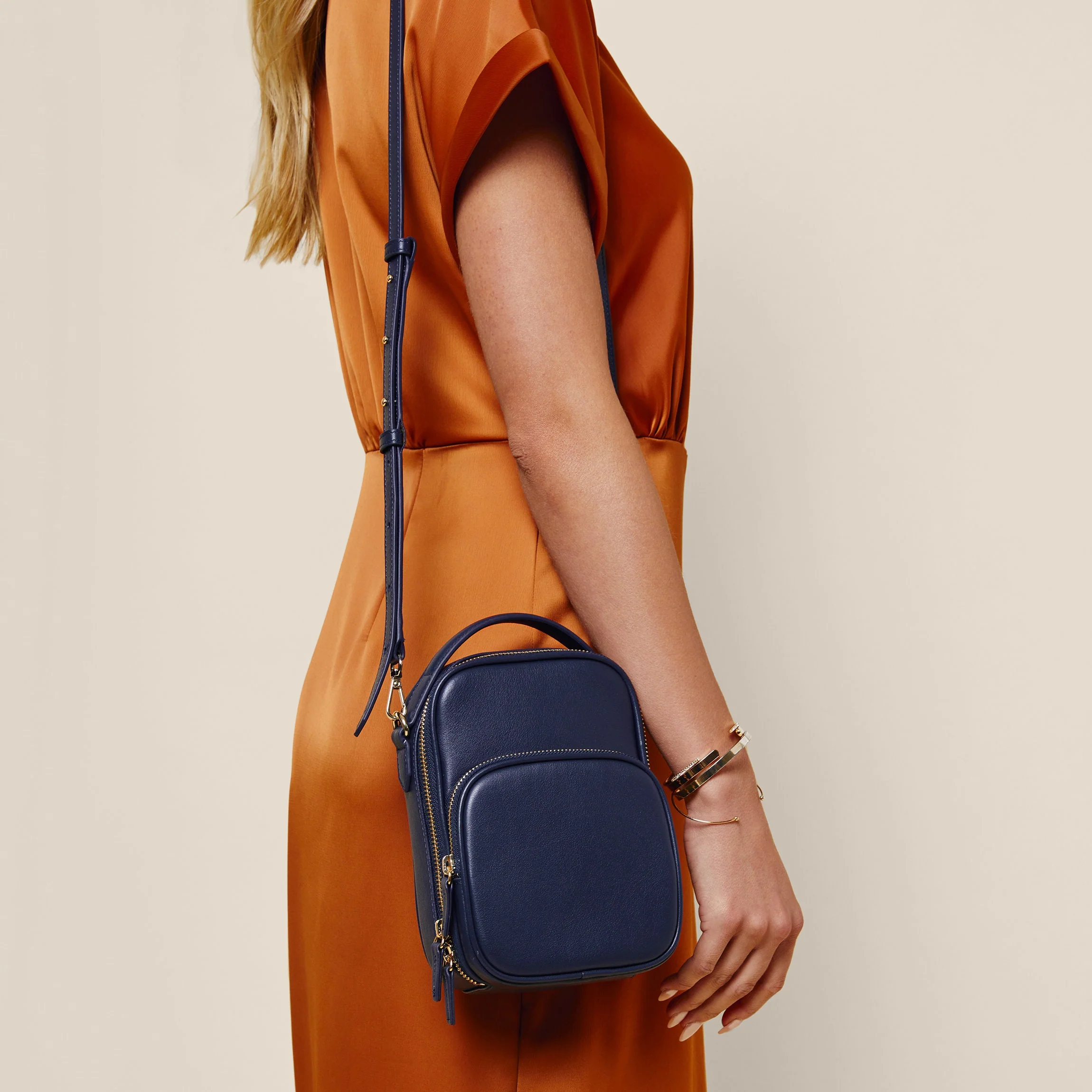 Meadow Small Sling Bag Navy Blue - Image 3