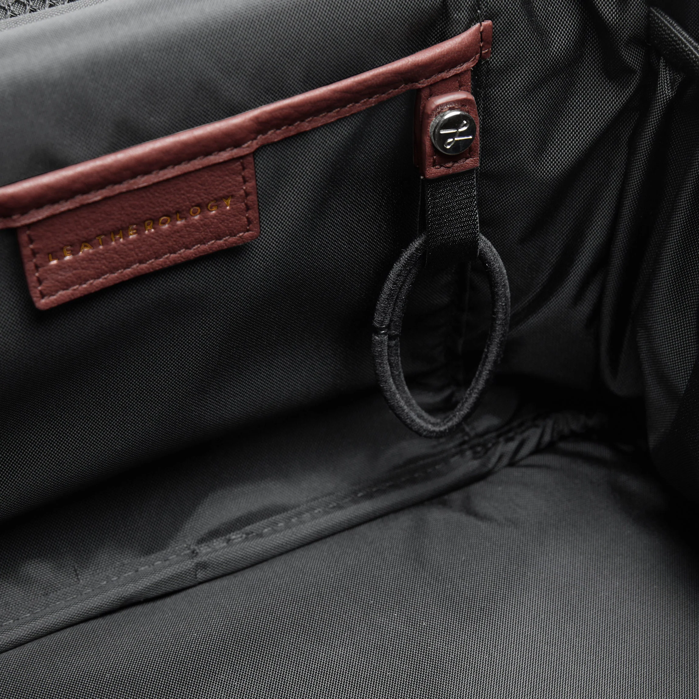 XL Train Case Bordeaux - Image 5